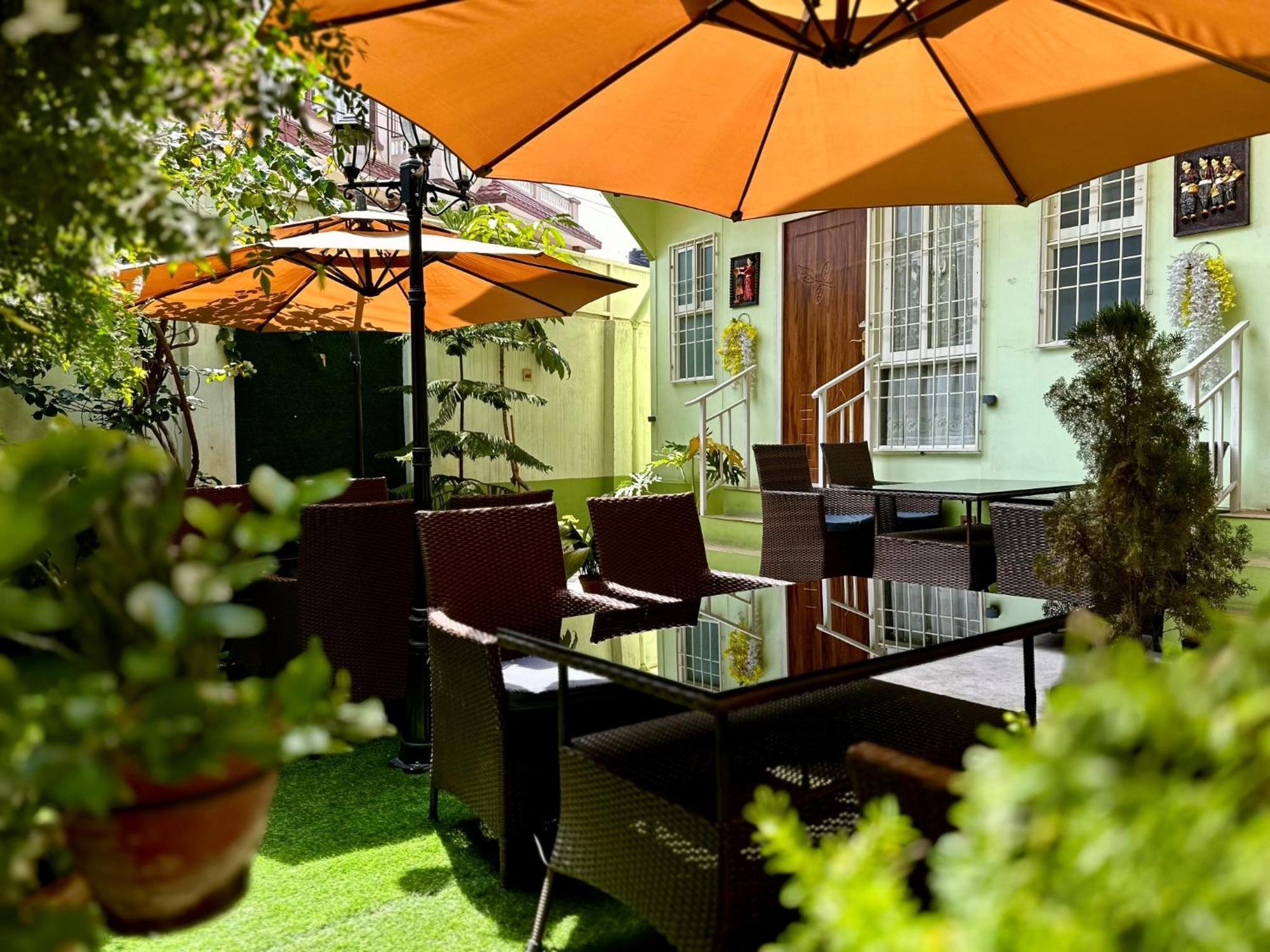 Shakya House Bed and Breakfast Lalitpur Buitenkant foto